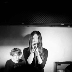 国产精品成人三级在线影院
